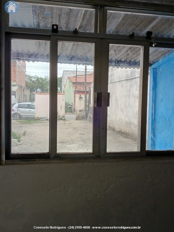 Kitnet para Alugar no Morada do Contorno em Resende