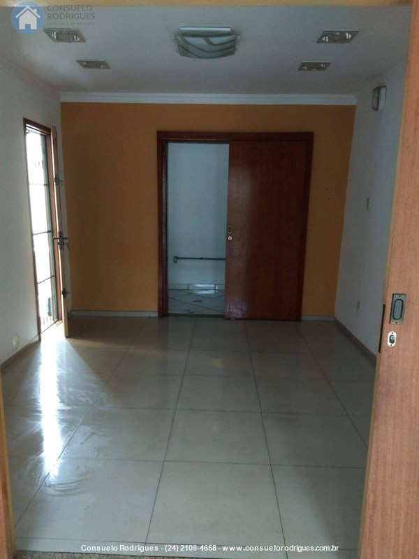 Sala Comercial a Venda no Retiro em Volta Redonda