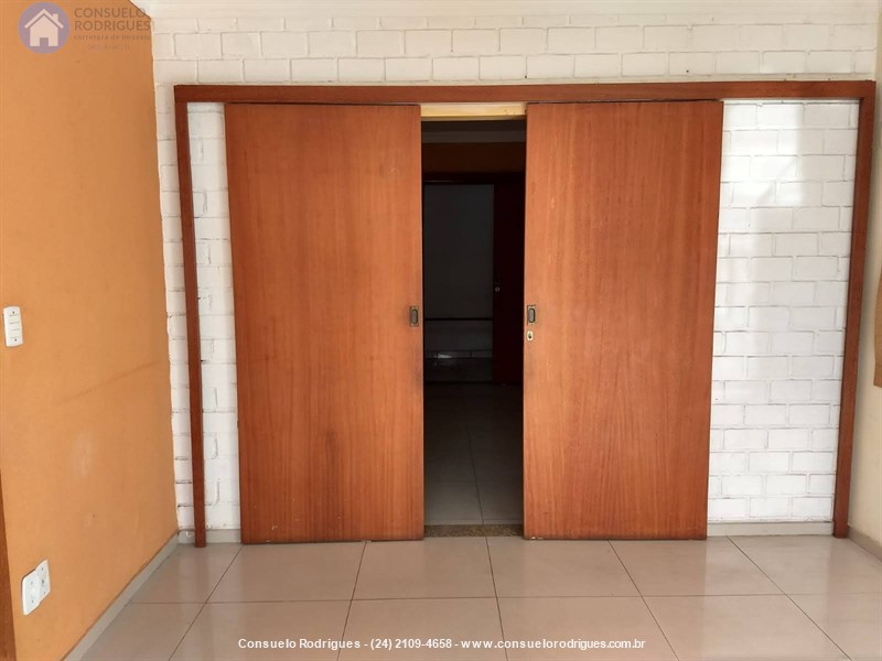 Sala Comercial a Venda no Retiro em Volta Redonda