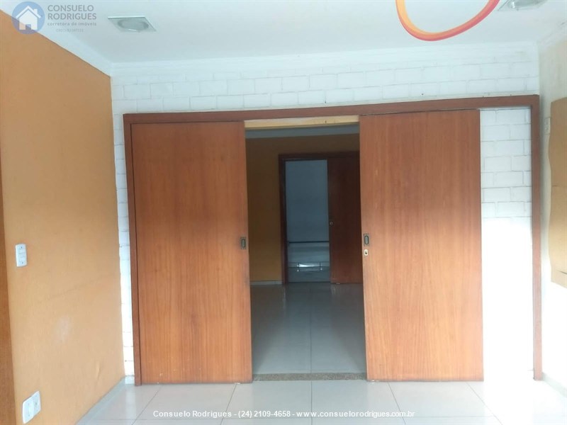 Sala Comercial a Venda no Retiro em Volta Redonda
