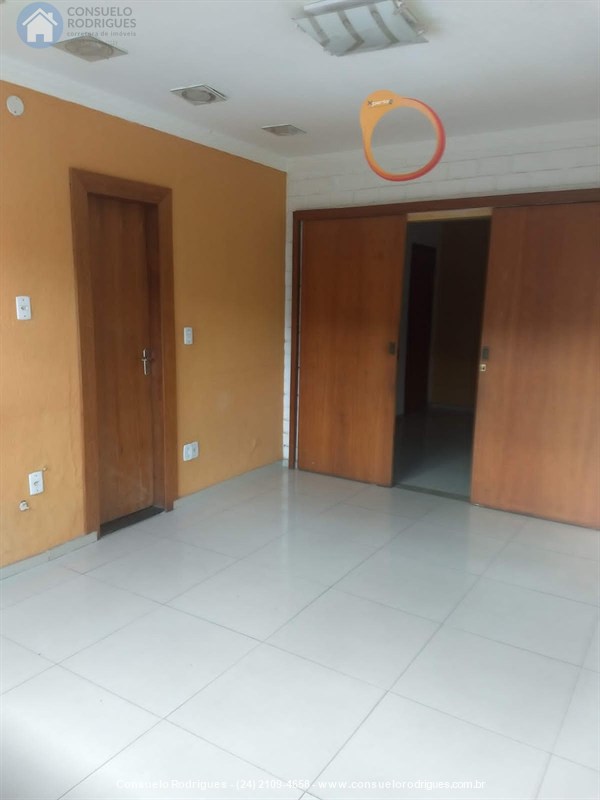 Sala Comercial a Venda no Retiro em Volta Redonda