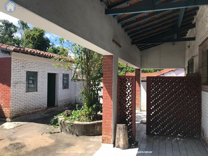 Casa a Venda no Centro em Resende