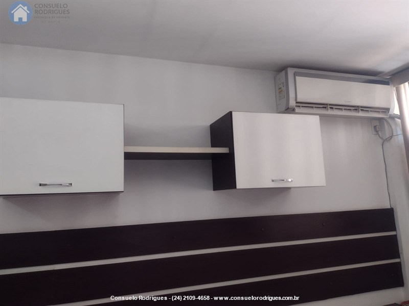 Sala Comercial a Venda no Centro em Resende