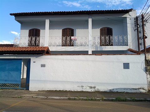 Casa à Venda